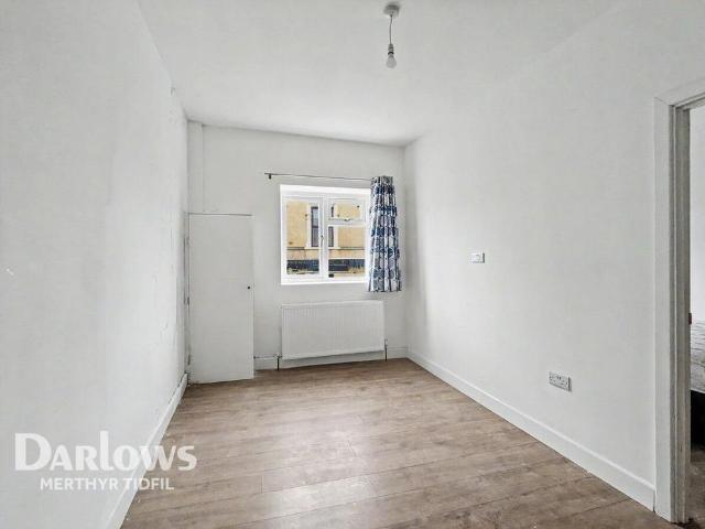 Apartment for rent in Gorseinon, Wales