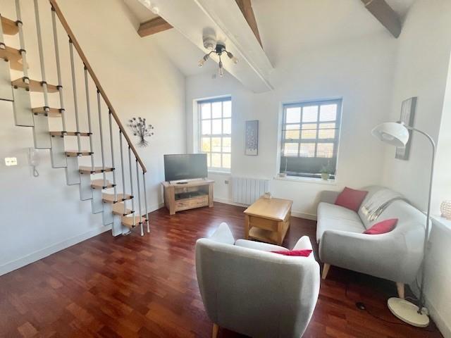 Apartment for rent in Woolshops, Calderdale