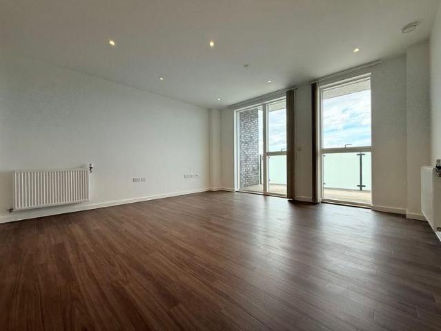 Apartment for rent in London Borough of Ealing, Greater London
