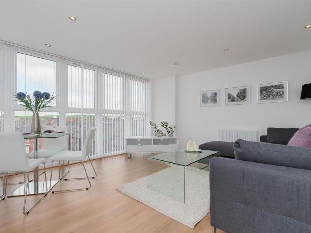 Apartment for rent in Moss Side, Manchester