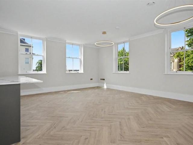 Apartment for rent in Milverton, Green Close