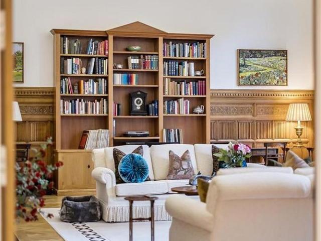 Apartment for rent in Kingswood Warren, Reigate and Banstead