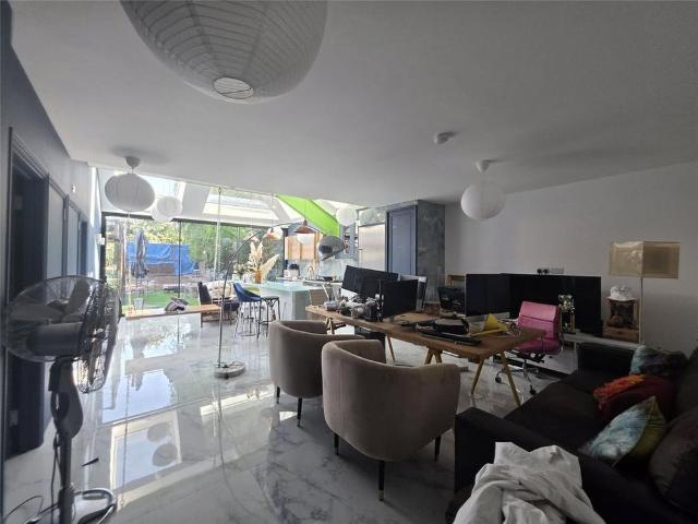 Apartment for rent in Preston, Greater London