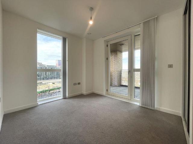 Apartment for rent in London Borough of Croydon, Addiscombe