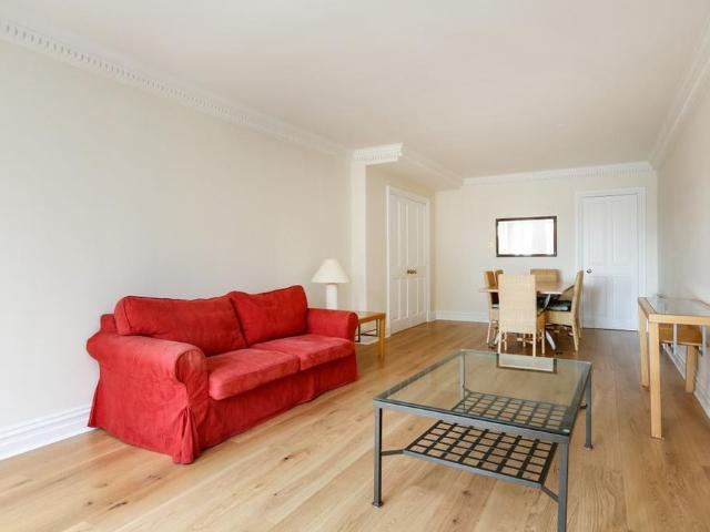 Apartment for rent in Petersham, Greater London