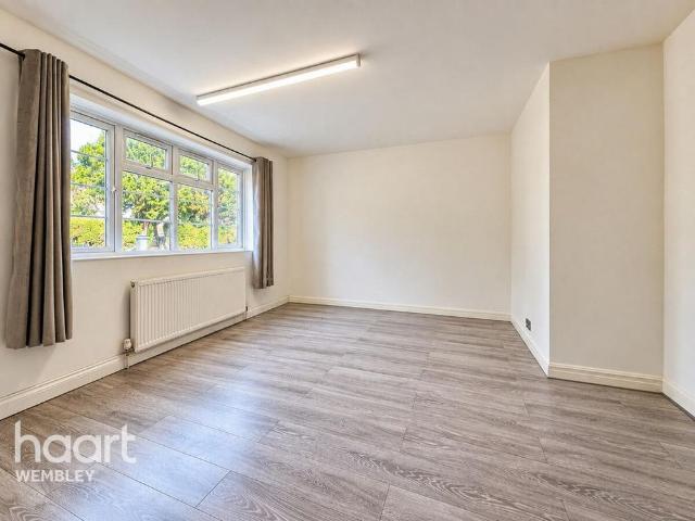 Apartment for rent in Preston, Greater London