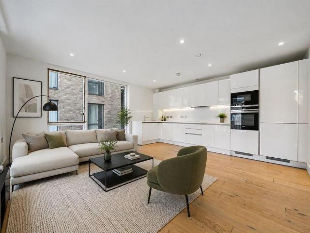 Apartment for rent in North Kensington, Greater London