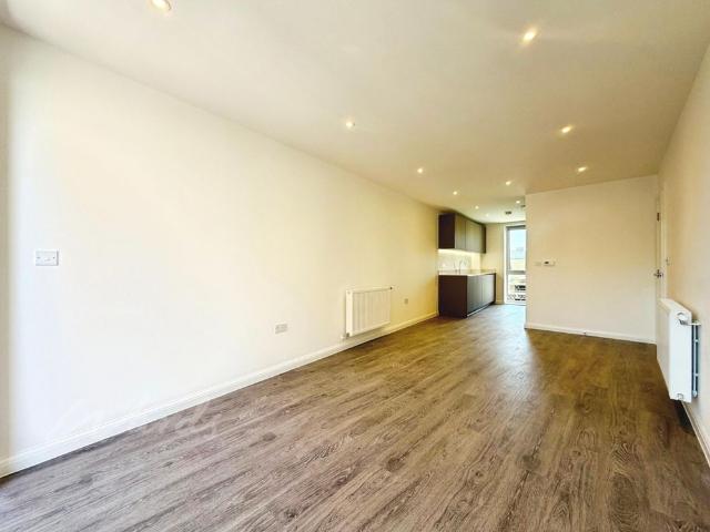 Apartment for rent in New Town, Monks Orchard