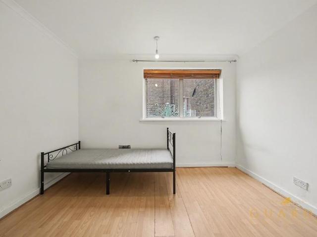 Apartment for rent in Battersea, Greater London