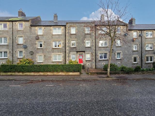 Flat for rent in Ferryhill, Ballindoch