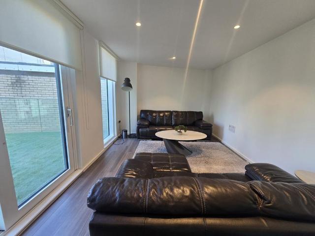 Apartment for rent in Earlsfield, Greater London