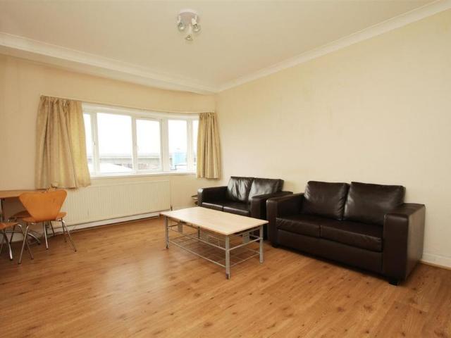 Apartment for rent in Grahame Park, Greater London
