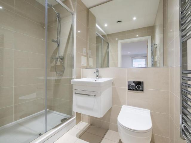 Apartment for rent in Hillview, Surrey