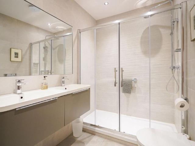 Apartment for rent in Stumperlowe, Fulwood