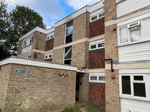 Flat for rent in Hales Place, The Bridge