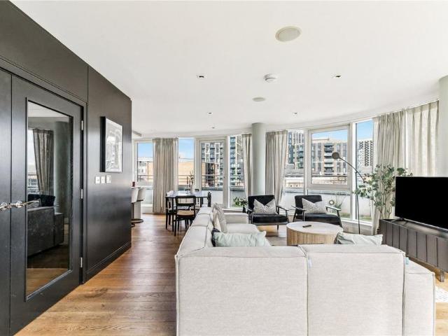Apartment for rent in London Borough of Hounslow, Strand