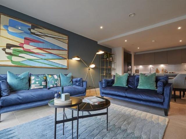 Apartment for rent in Burnedge, Greater Manchester