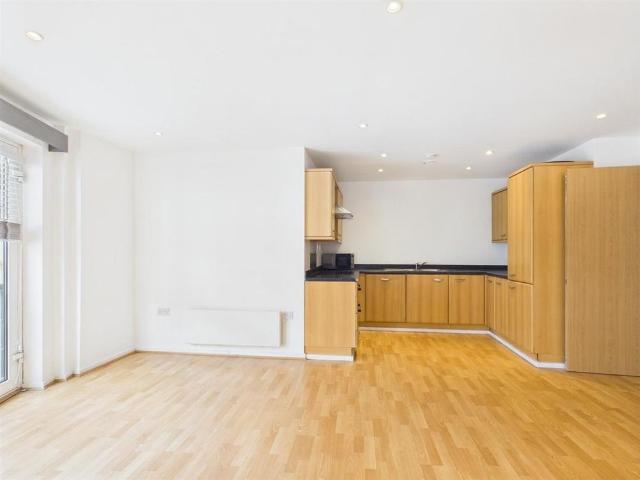Apartment for rent in Milverton, Green Close