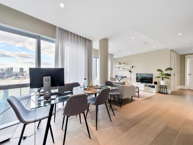 Flat for rent in Greenwich Peninsula, Greater London