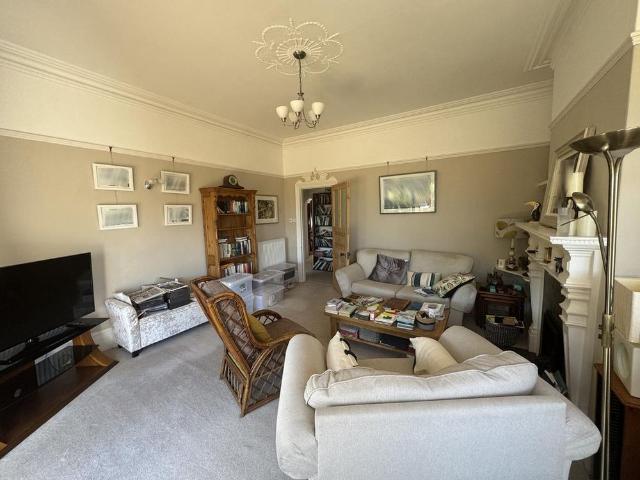 Apartment for rent in Strode, Devon