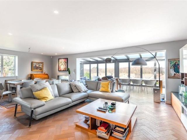Apartment for rent in Slaid Hill, Leeds