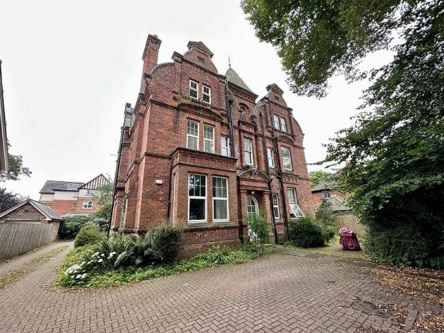 Flat for rent in Darlington