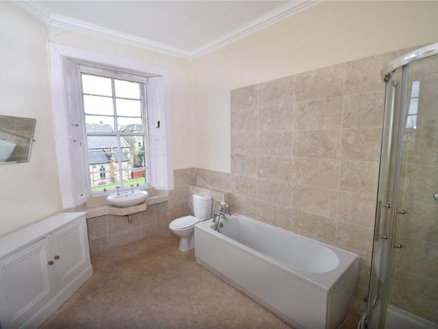 Apartment for rent in Newington, Scotland