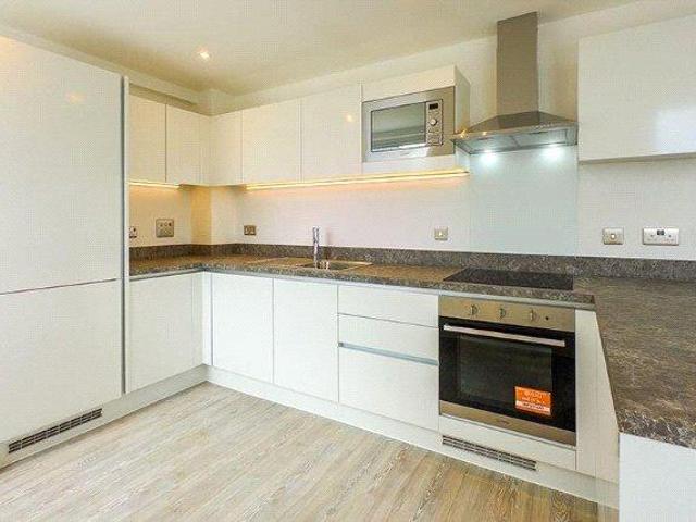 Flat for rent in Hoxton, Greater London