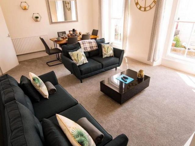 Apartment for rent in Pennycomequick, Mount Wise