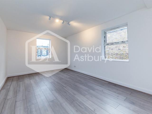Apartment for rent in Hornsey, Greater London