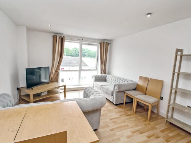Apartment for rent in Hyde Park, Leeds