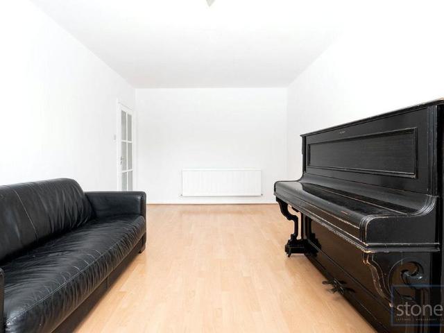 Apartment for rent in Swiss Cottage, Greater London