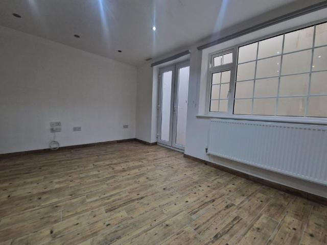 Apartment for rent in Chilton, Acol
