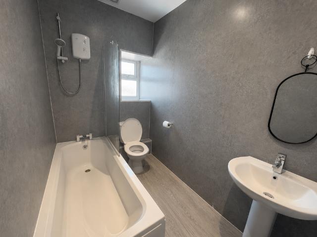 Flat for rent in St.Judes, Mount Wise