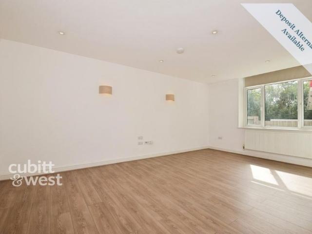 Apartment for rent in Blackwell, Mid Sussex