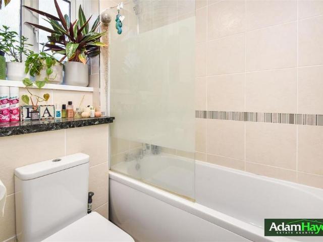 Apartment for rent in Cat Hill, Isle Of Man