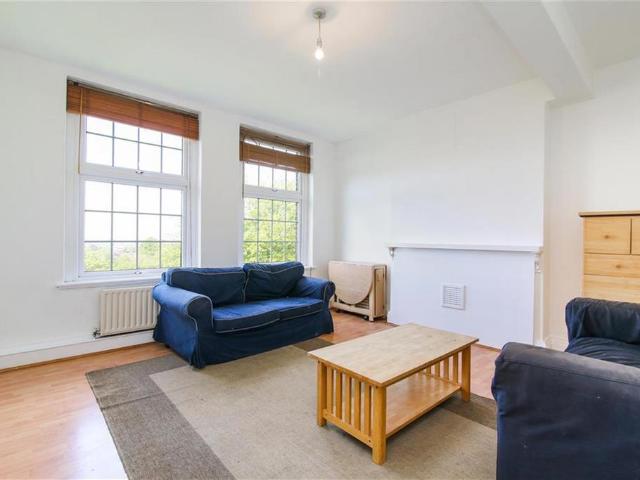 Flat for rent in Streatham Hill, Greater London