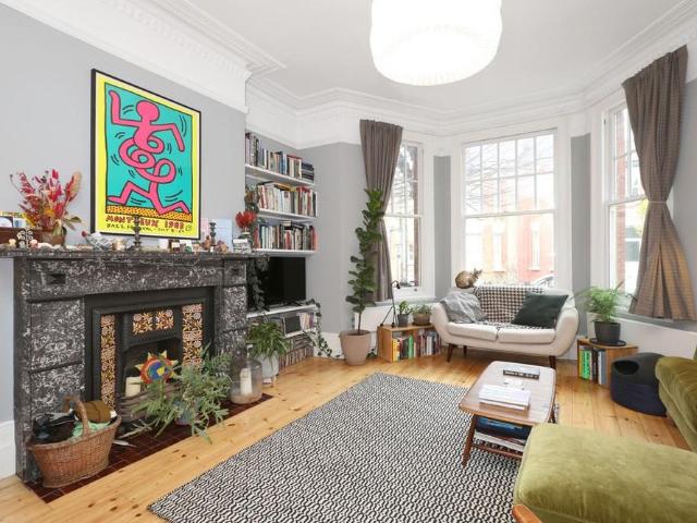 Apartment for rent in Stamford Hill, Greater London