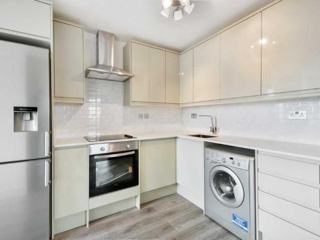 Flat for rent in Shepherd's Bush, Greater London