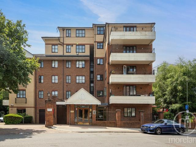 Apartment for rent in Golders Green, Greater London