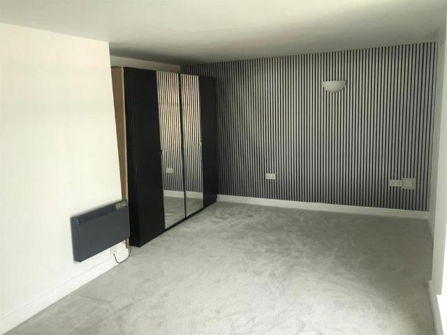 Apartment for rent in City Centre, Georgia