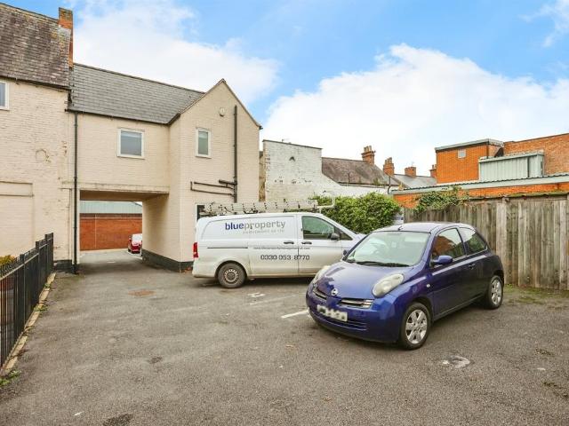 Flat for rent in Brentingby, Leicestershire