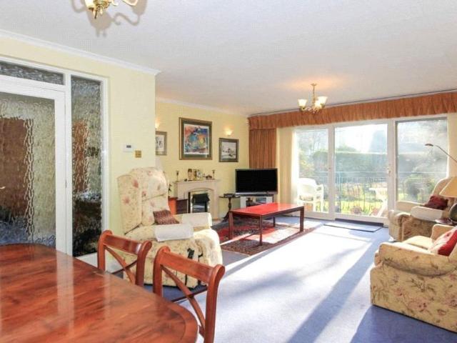 Apartment for rent in Lansdowne, Springbourne