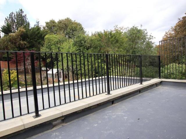 Apartment for rent in London Borough of Croydon, Purley