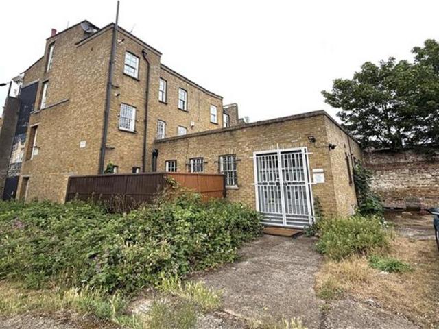 Flat for rent in Stoke Newington, Isle Of Man
