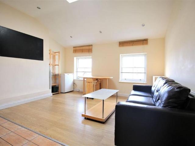 Apartment for rent in London Borough of Camden, Greater London