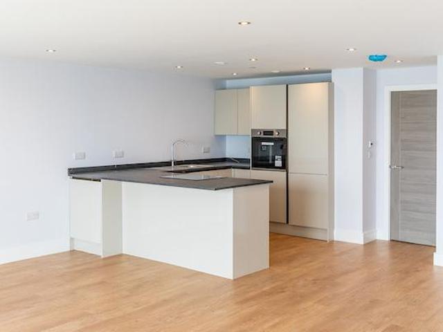 Flat for rent in Sandown, Yaverland