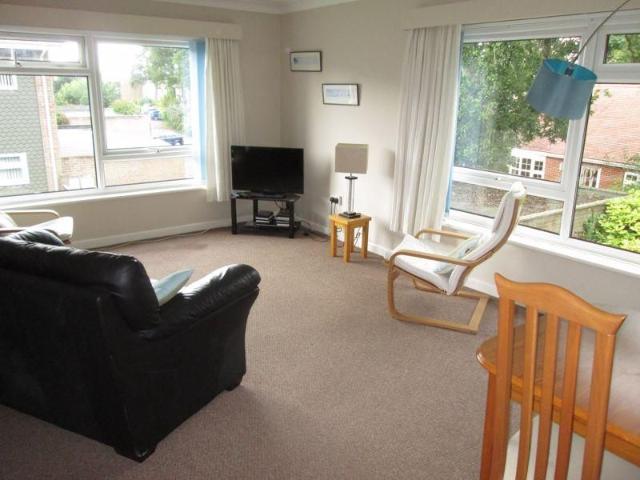 Apartment for rent in Highcliffe