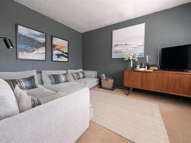 Apartment for rent in Strode, Devon