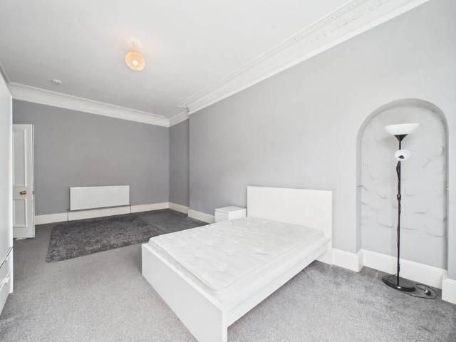 Apartment for rent in Marchmont, Scotland